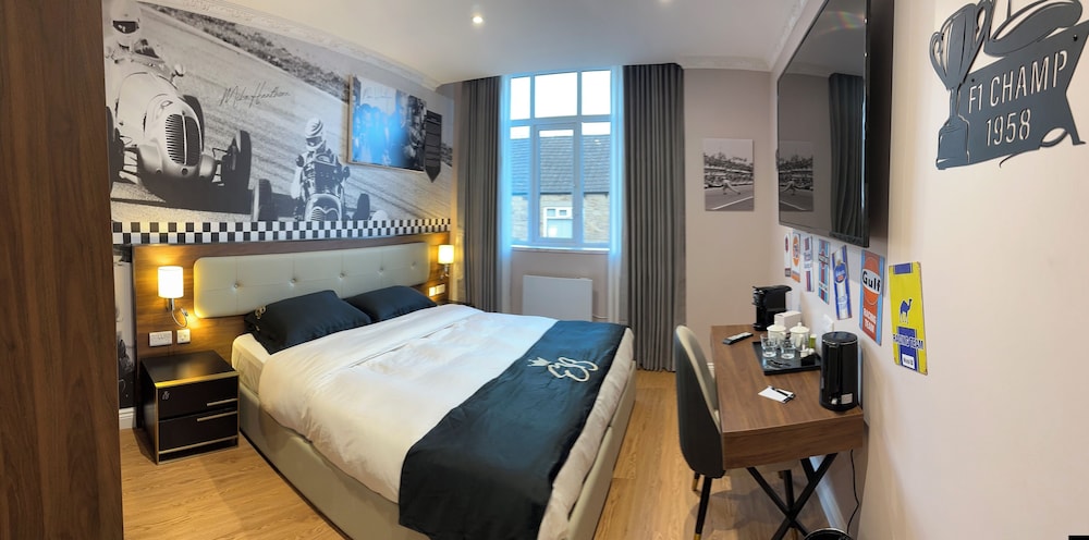 Luxury Suite, 1 King Bed, Non Smoking, City View