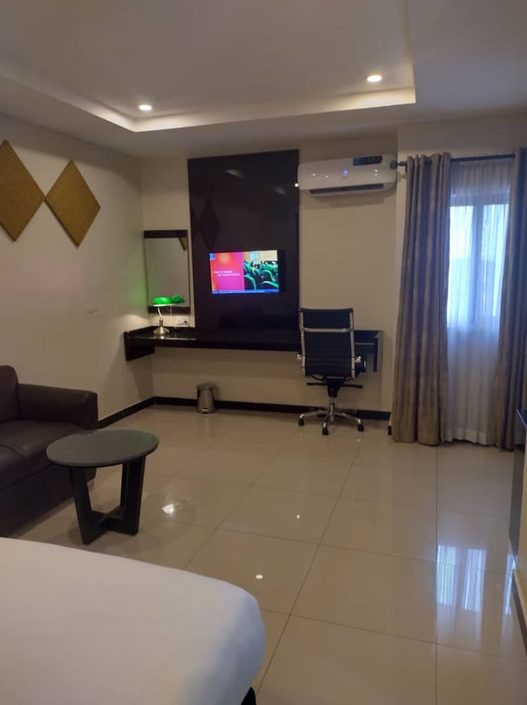 Executive Room photo 3