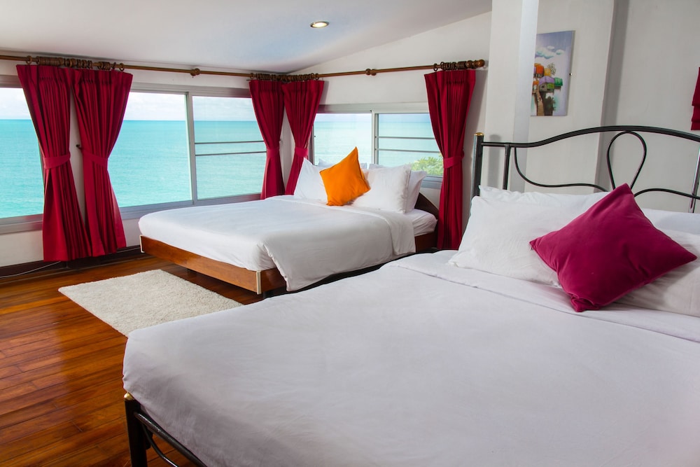 Ocean front deluxe 2-bedroom Villa photo 3