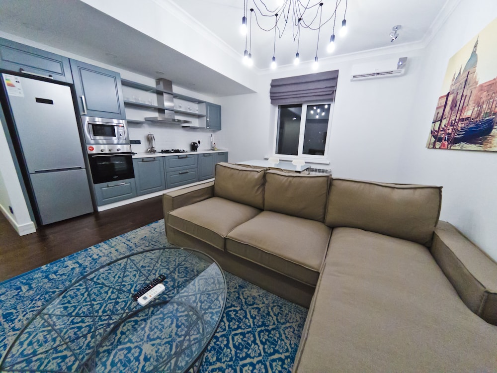 Signature Apartment, 1 King Bed photo 2