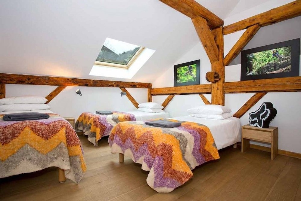 Triple Room, 3 Twin Beds photo 1