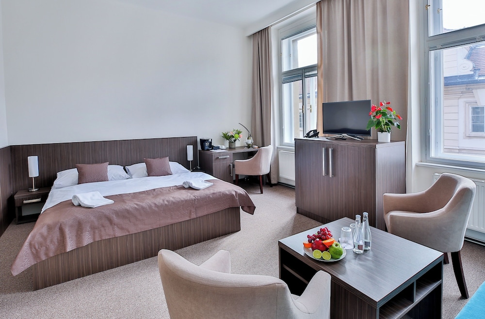 Superior Studio Suite