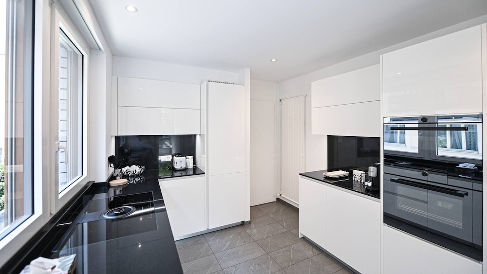 One & Only Lake View Apartment, Foto 39