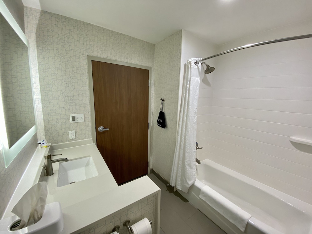 Suite, 2 Queen Beds, Accessible (Communication Accessible) photo 2