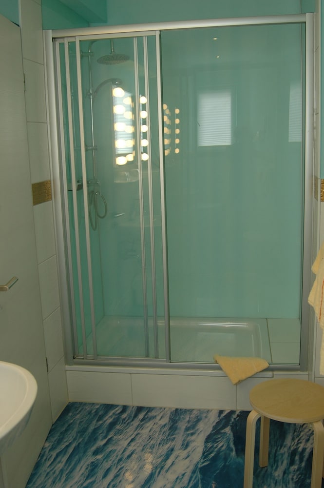Double Room Gold - Photo 43