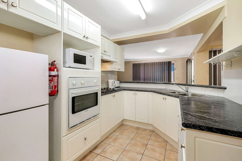 Suite, Multiple Beds, Non Smoking (Efficiency)