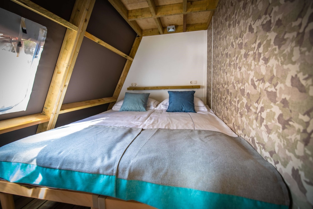Premium Lodge Tent, 2 Bedrooms (2+2)