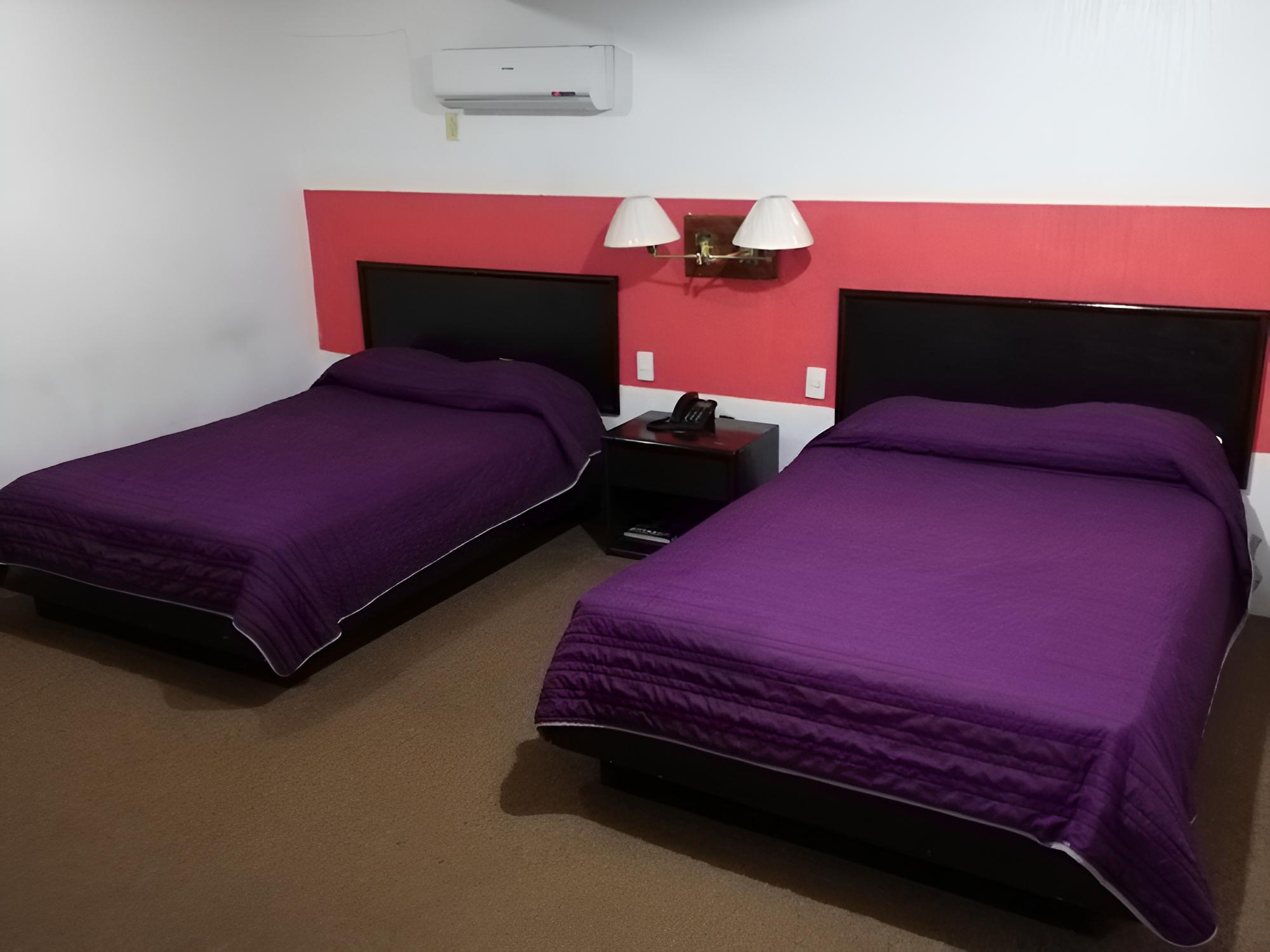 Standard Room, 2 Double Beds photo 3