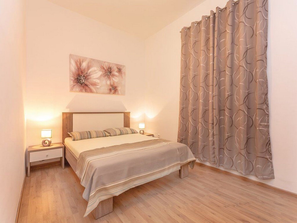 Apartment (Two Bedroom Apartment with Swimming P)