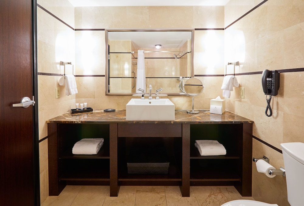 Executive Room, 2 Queen Beds photo 2