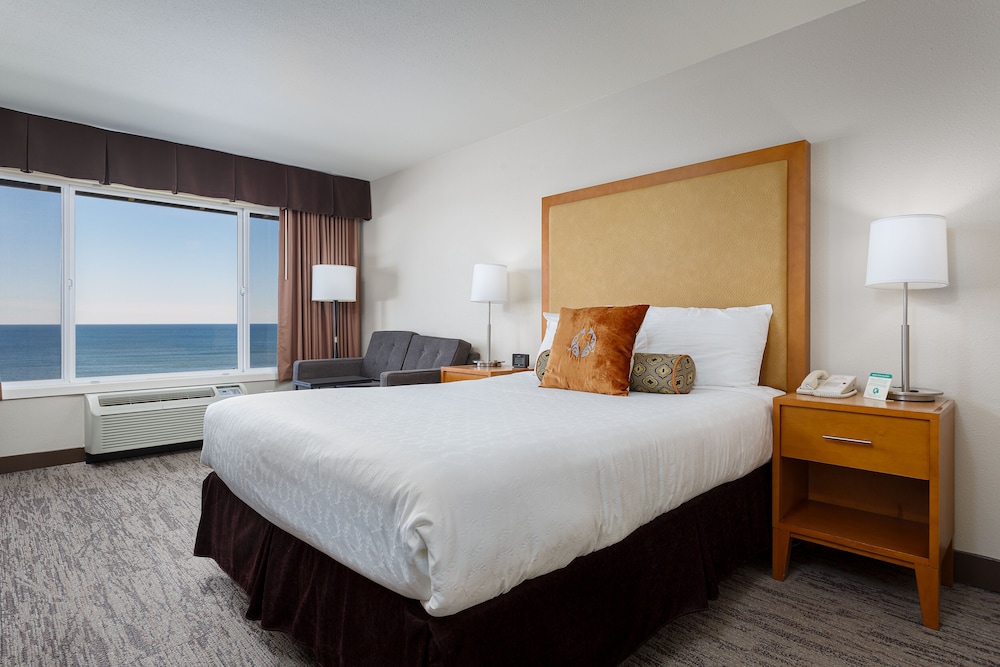 Deluxe Room, 1 Queen Bed, Ocean View, Oceanfront