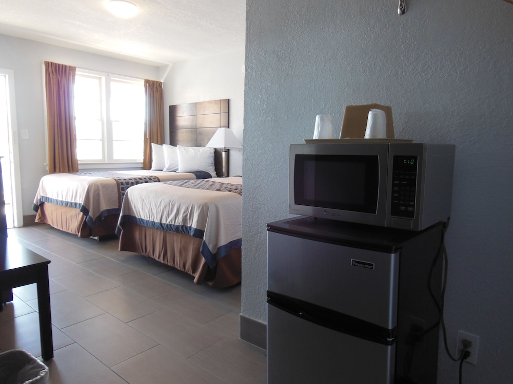 Room, 2 Double Beds, Non Smoking photo 3