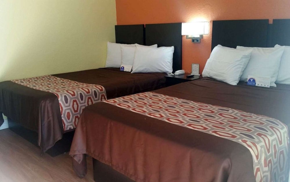 Suite, 2 Double Beds, Non Smoking, Kitchen - Photo 7