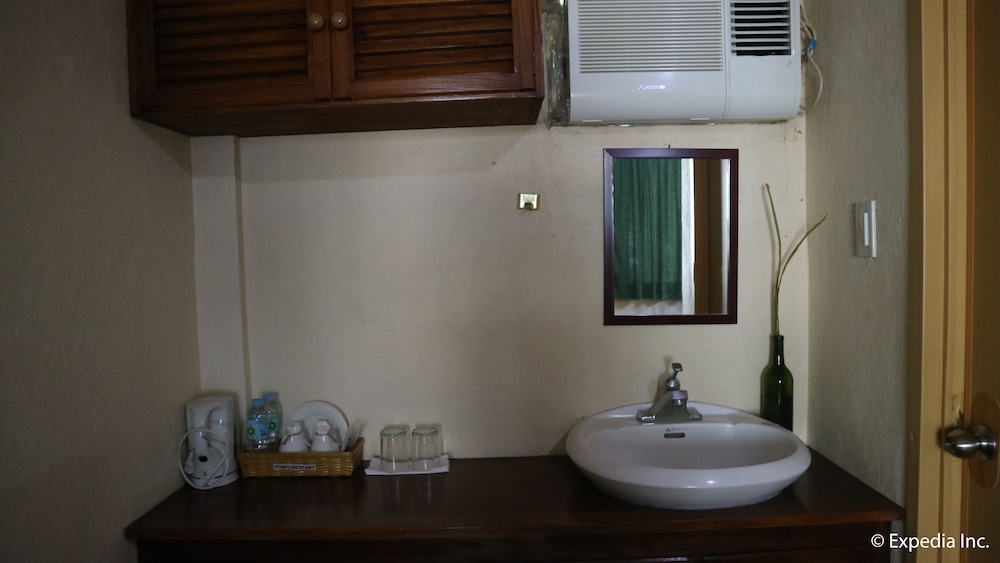 Standard Room (Airconditioned) photo 3