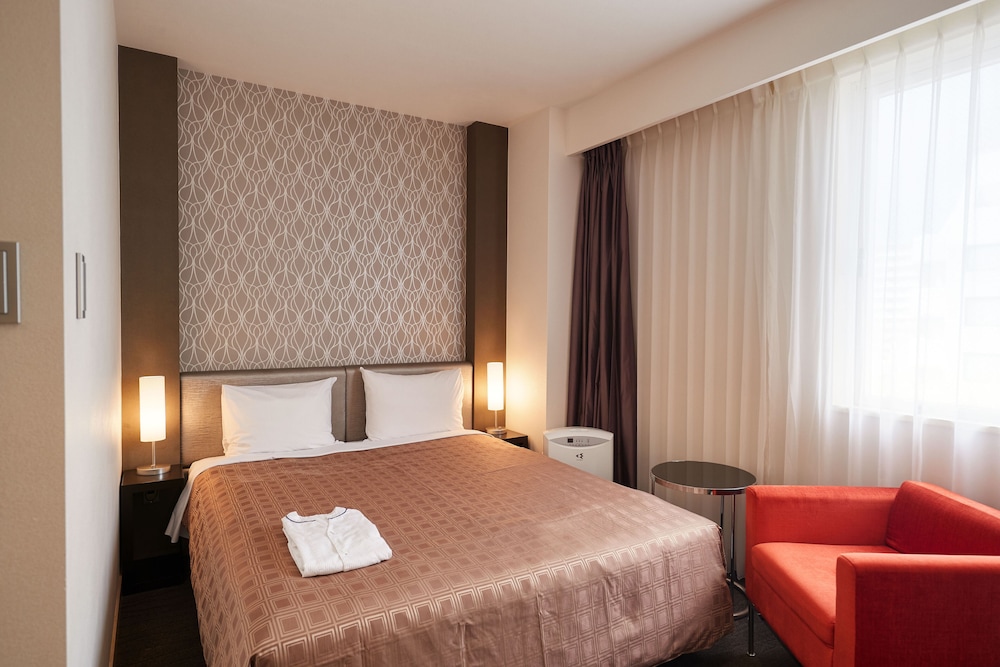Standard Single Room, Smoking