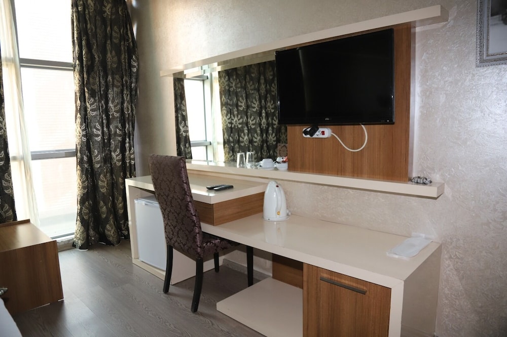 Standard Triple Room photo 2