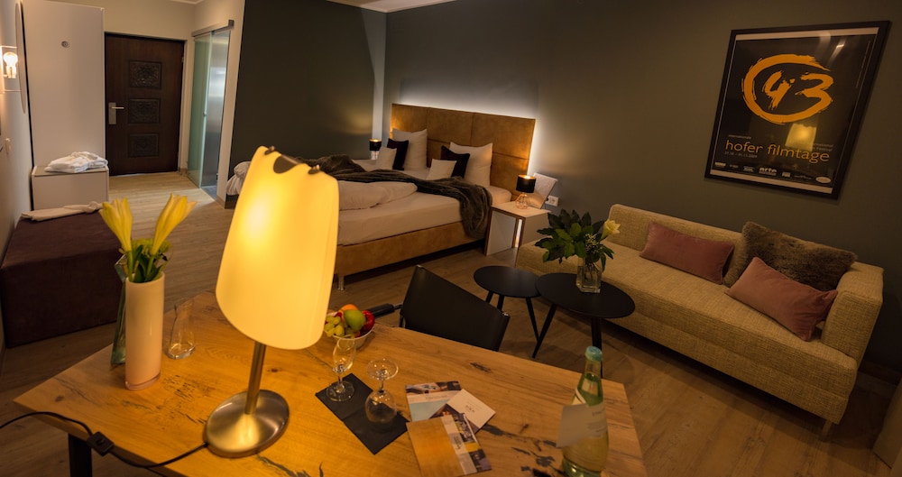 Business Double Room, 1 King Bed, City View photo 2