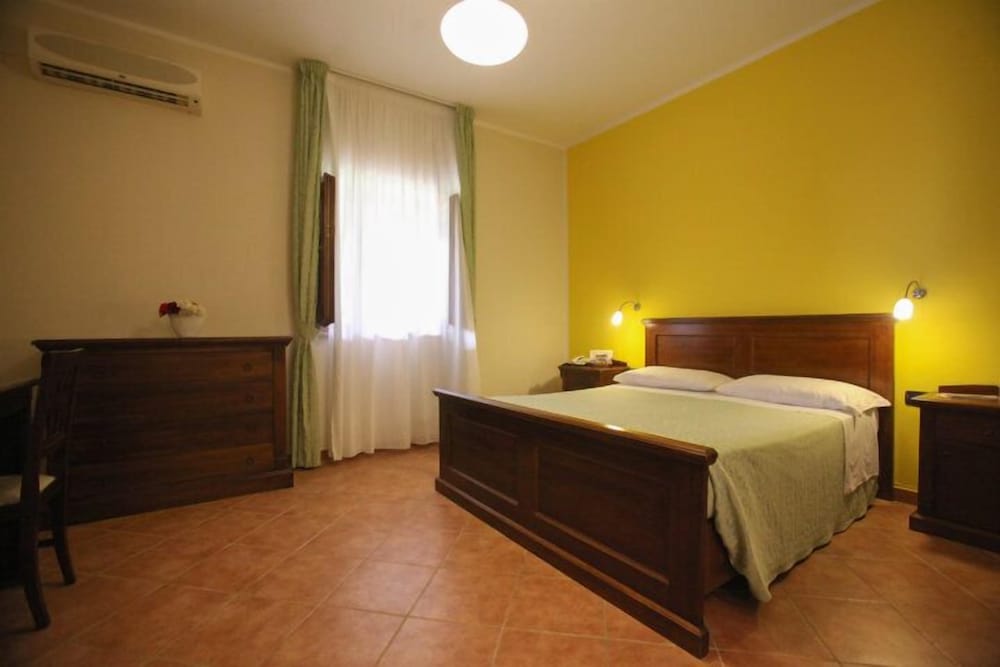 Superior Double Room - Photo 9
