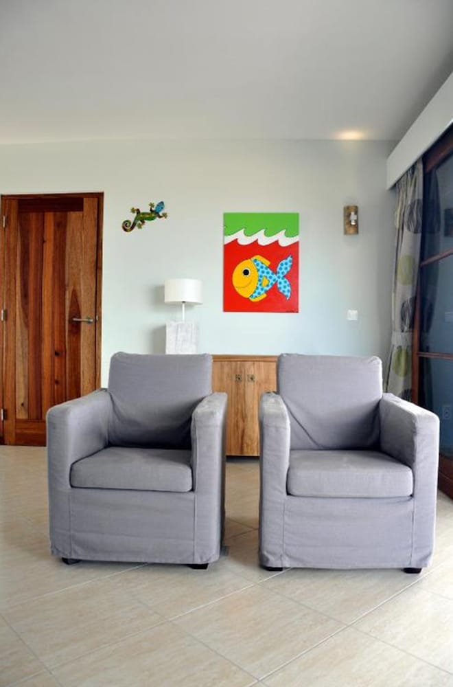 Apartment, 3 Bedrooms - Photo 5