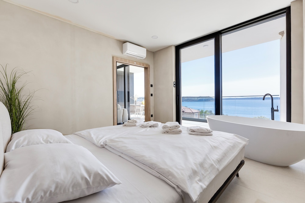 Luxury Apartment, Sea View photo 3