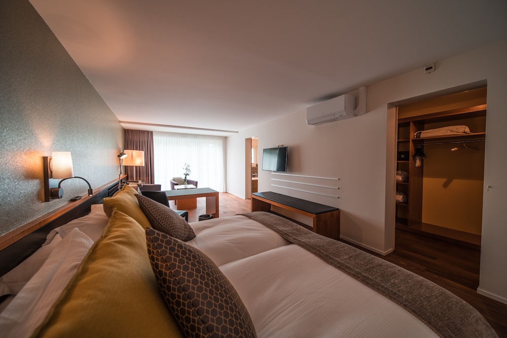 Modern, air-conditioned Deluxe room with balcony
