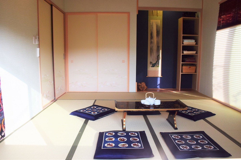Japanese Style Room, 10 Tatami-mats, Common use Bathroom photo 2