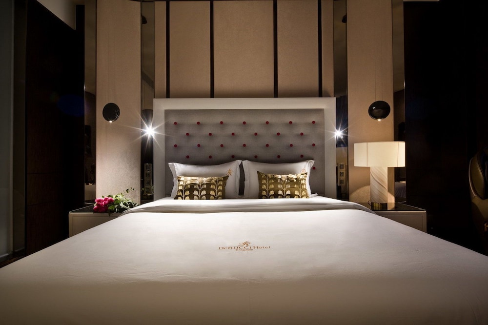 Signature Room photo 2