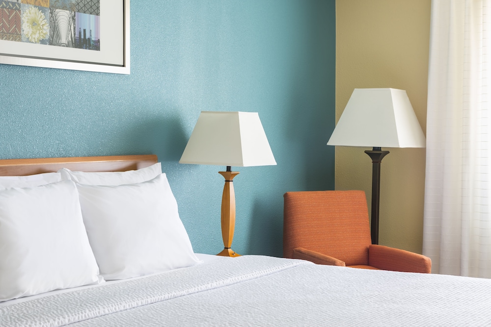 Executive Suite, 1 King Bed with Sofa bed - Photo 3