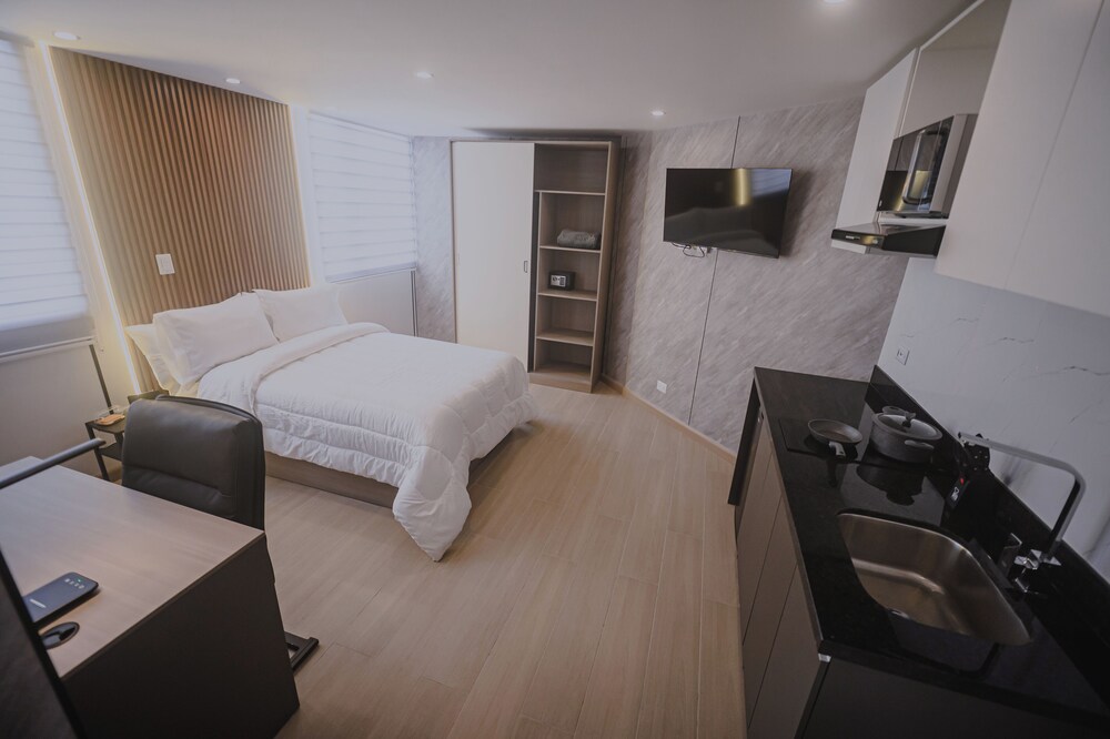 Comfort Studio, City View