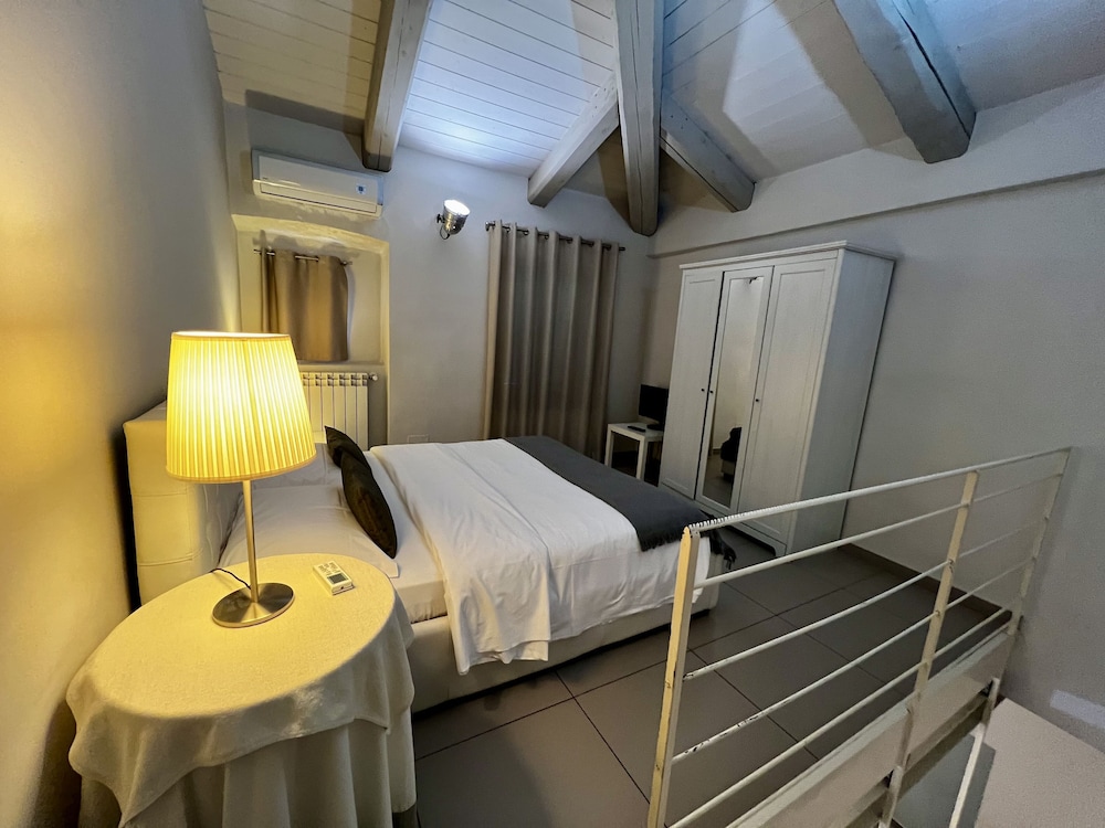 Duplex Apartment - Photo 2