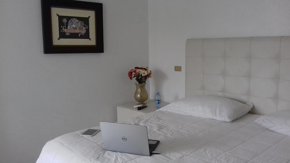 Classic Studio, 5 Bedrooms photo 1