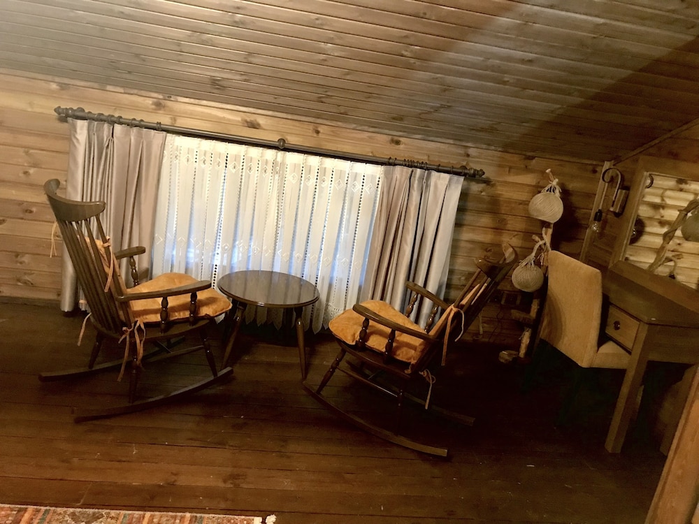 Junior Chalet, 1 Bedroom (4 Pax) photo 2