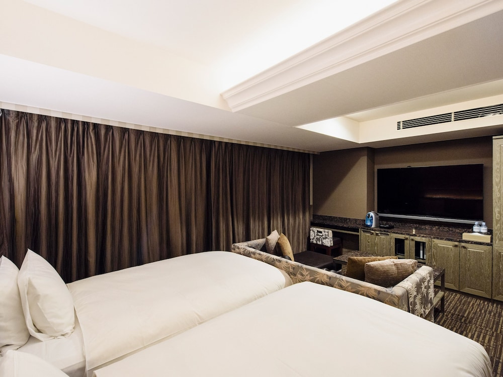 Deluxe Twin Room, Non Smoking photo 2