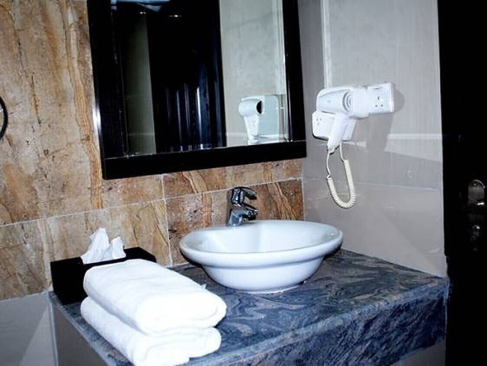 Executive Suite photo 3