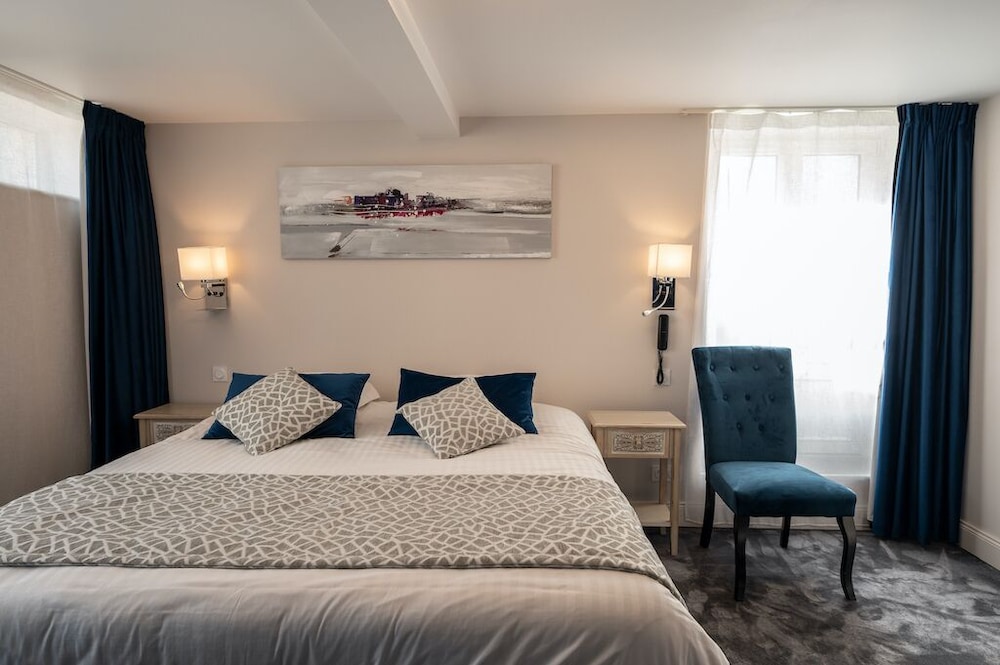 Deluxe Room - Photo 18