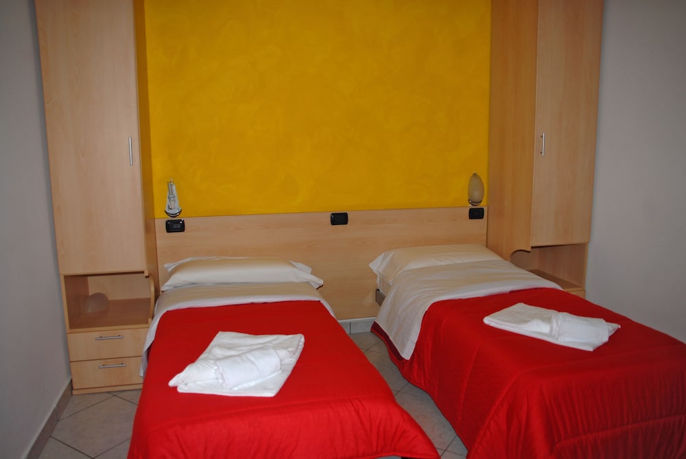 Double or Twin Room photo 2