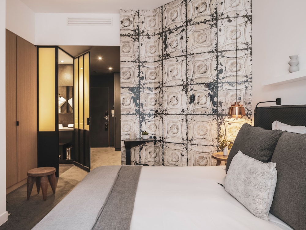 Superior Room, 180x200 cm bed, patio view photo 3