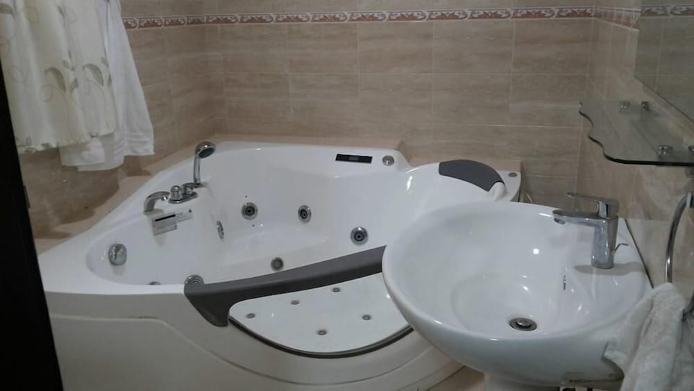 Executive Room photo 3