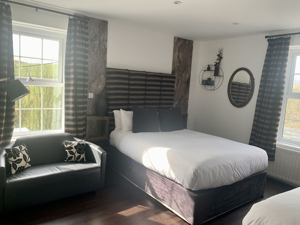 Suite, Ensuite (Sleeps 4) photo 2