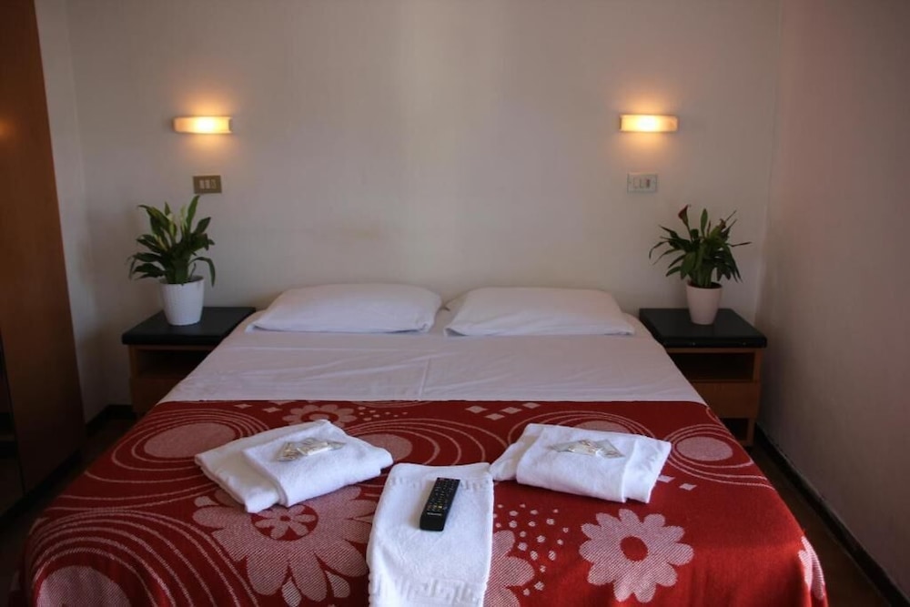Basic Double or Twin Room