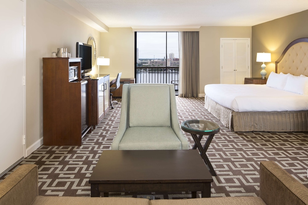 Junior Suite, 1 King Bed (Riverfront) - Photo 1