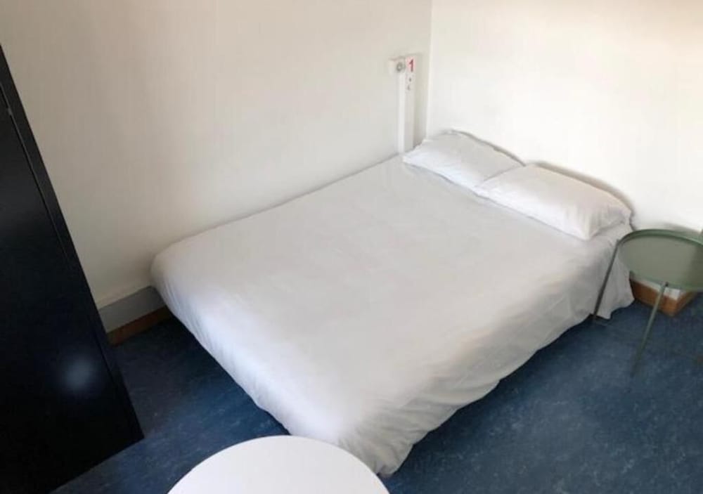 Double Room with Ensuite Bathroom photo 1