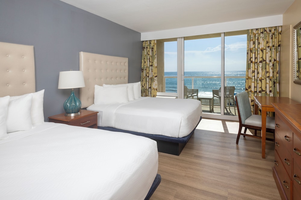 Suite, 1 Bedroom, Oceanfront (Two Queens) photo 1