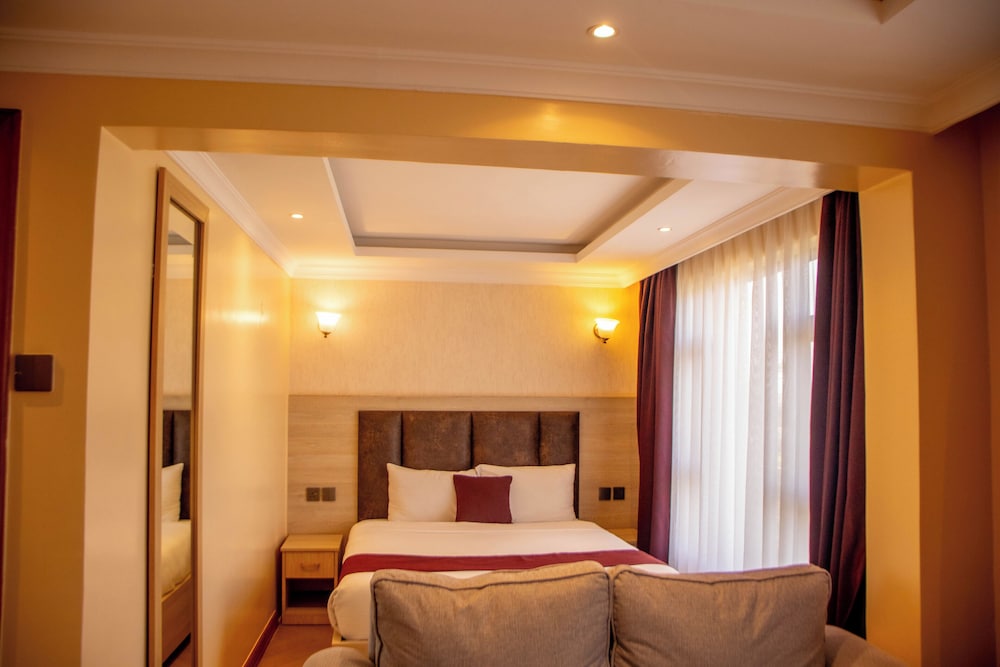 Junior Studio Suite