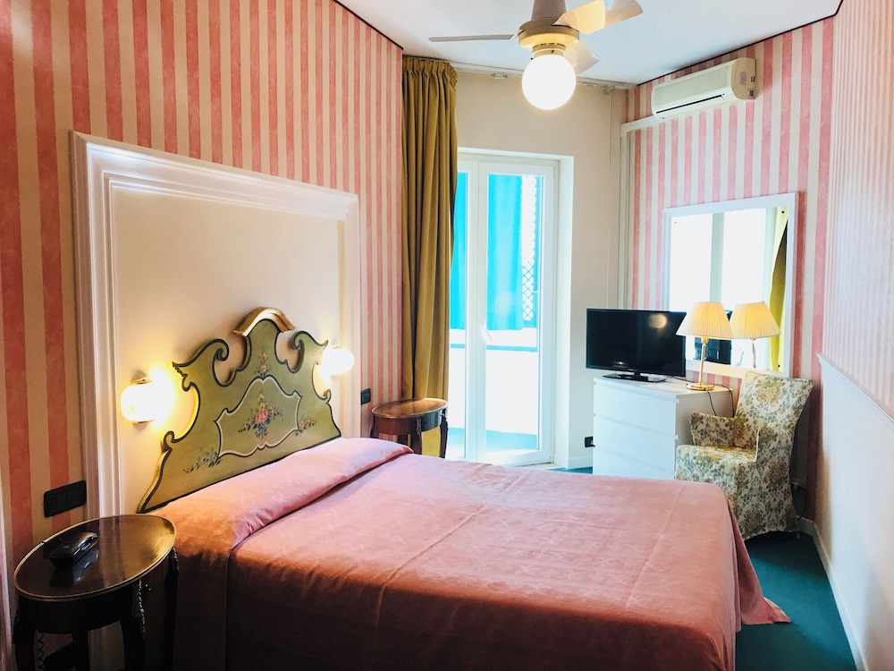 Standard Single Room - Photo 1