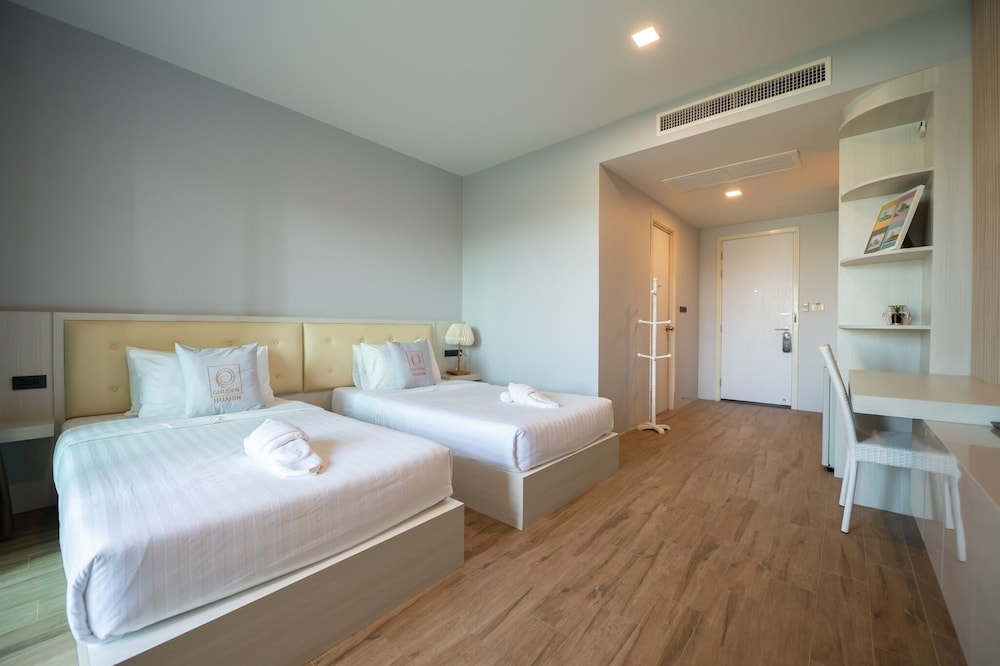 Deluxe Twin Room - Photo 1