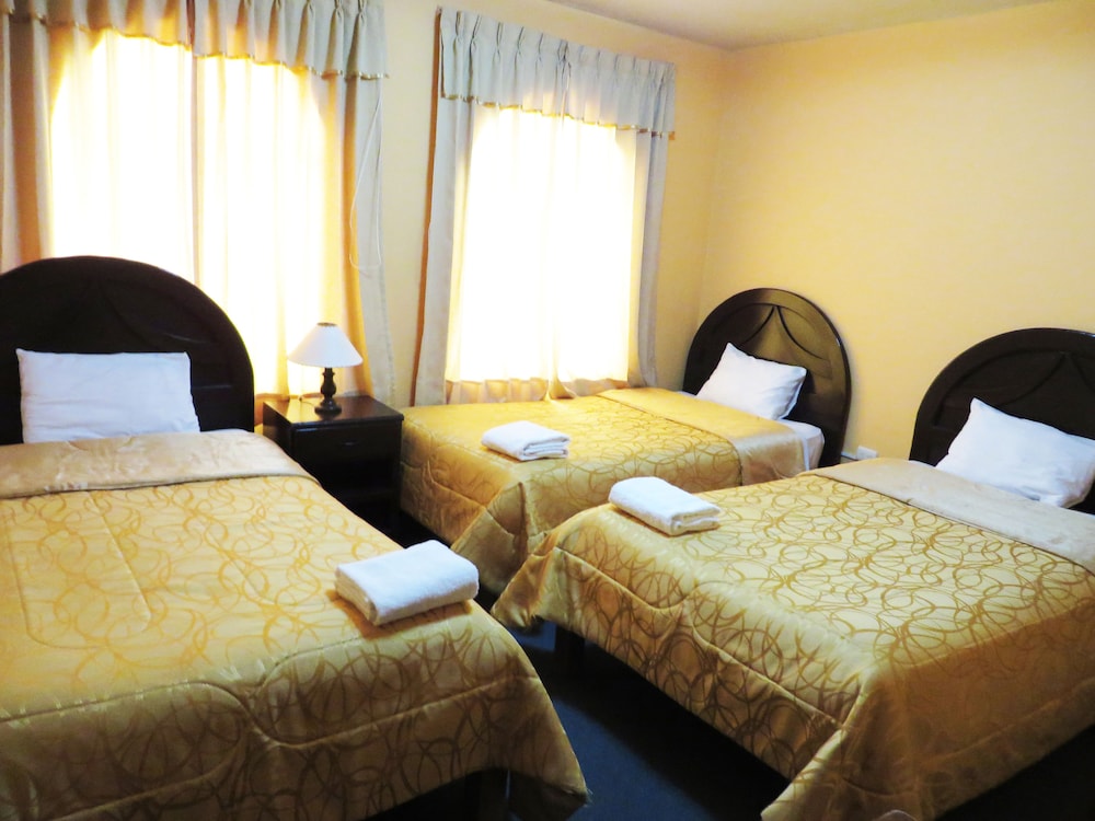 Basic Triple Room, Multiple Beds photo 1