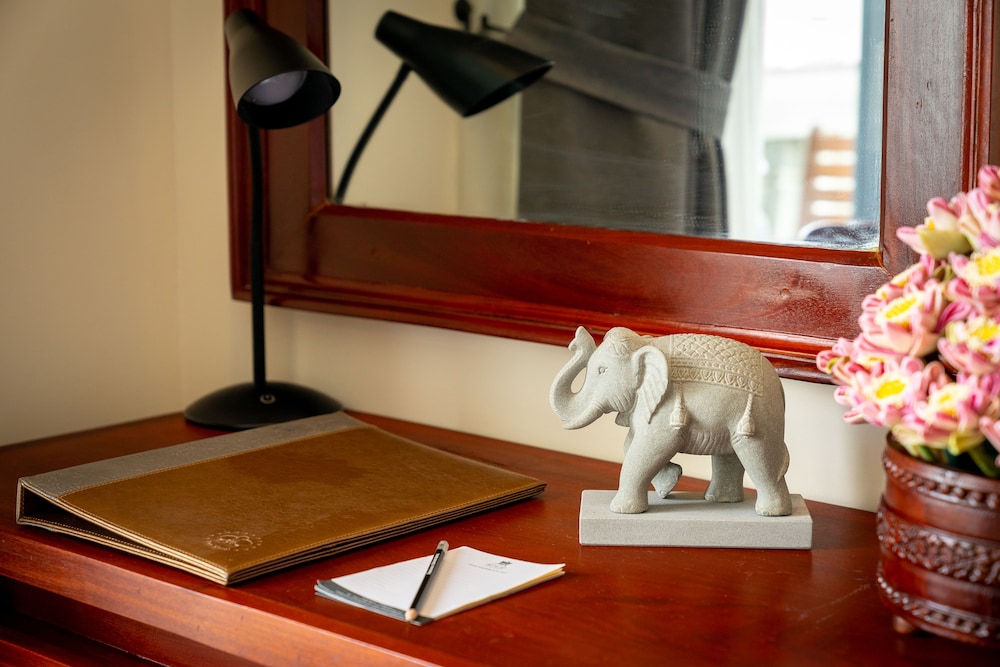 Mony Reach Suite with Balcony - Photo 12