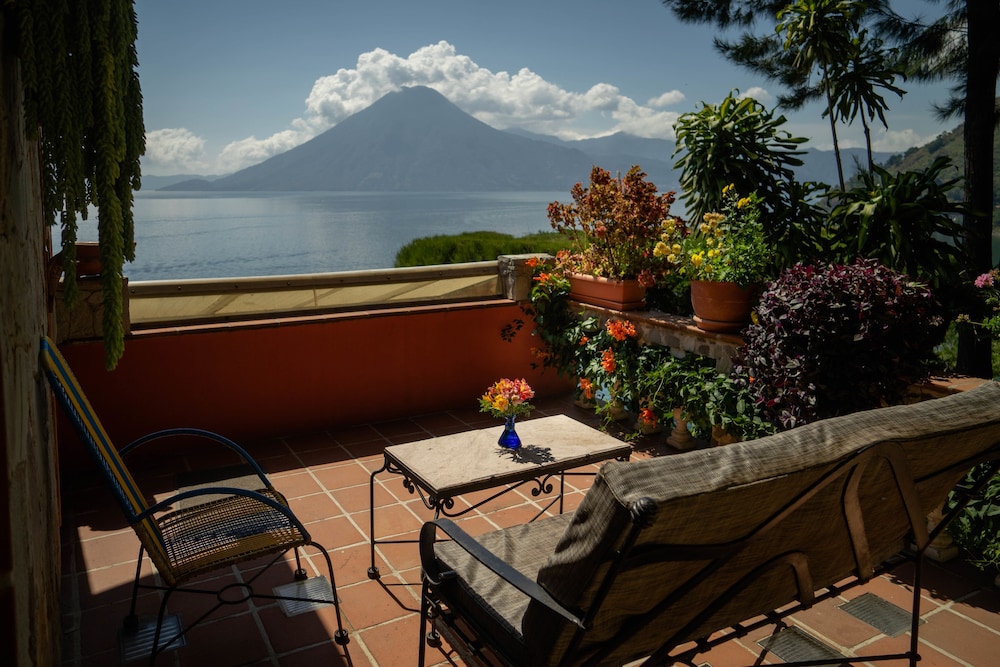 Standard Room, Balcony, Lake View photo 1