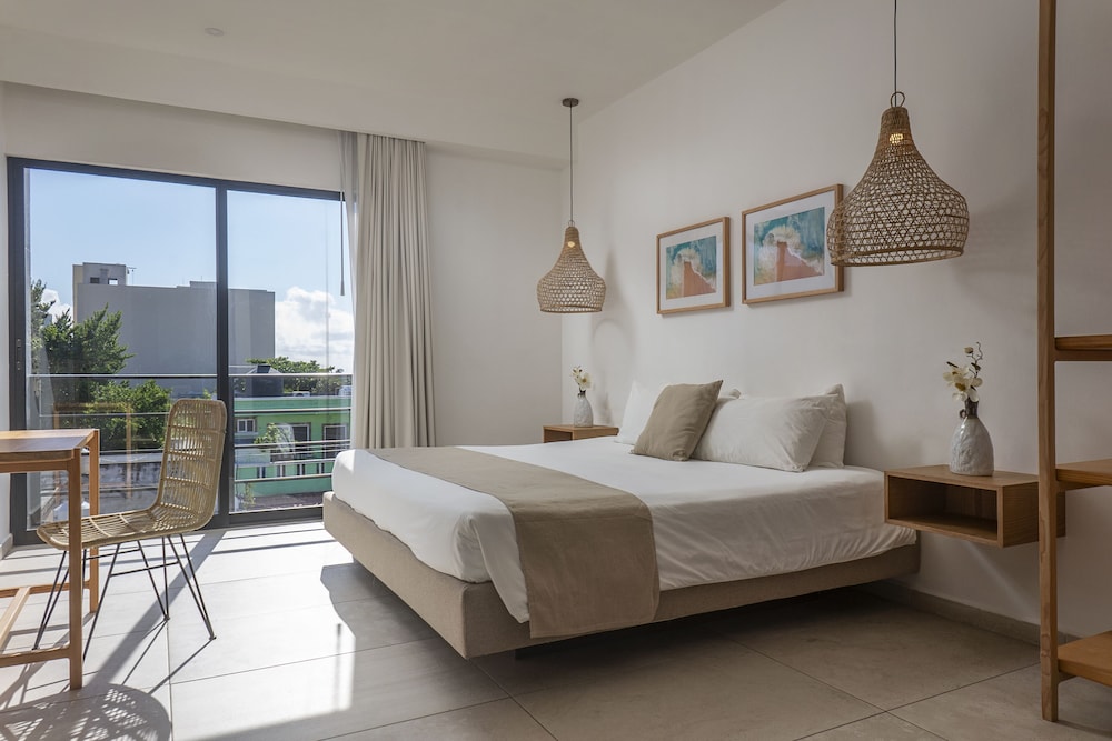 Premium Double Room, 1 King Bed photo 1